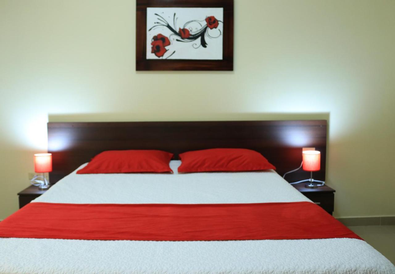מנטה Hotel Pikeiro Blue מראה חיצוני תמונה